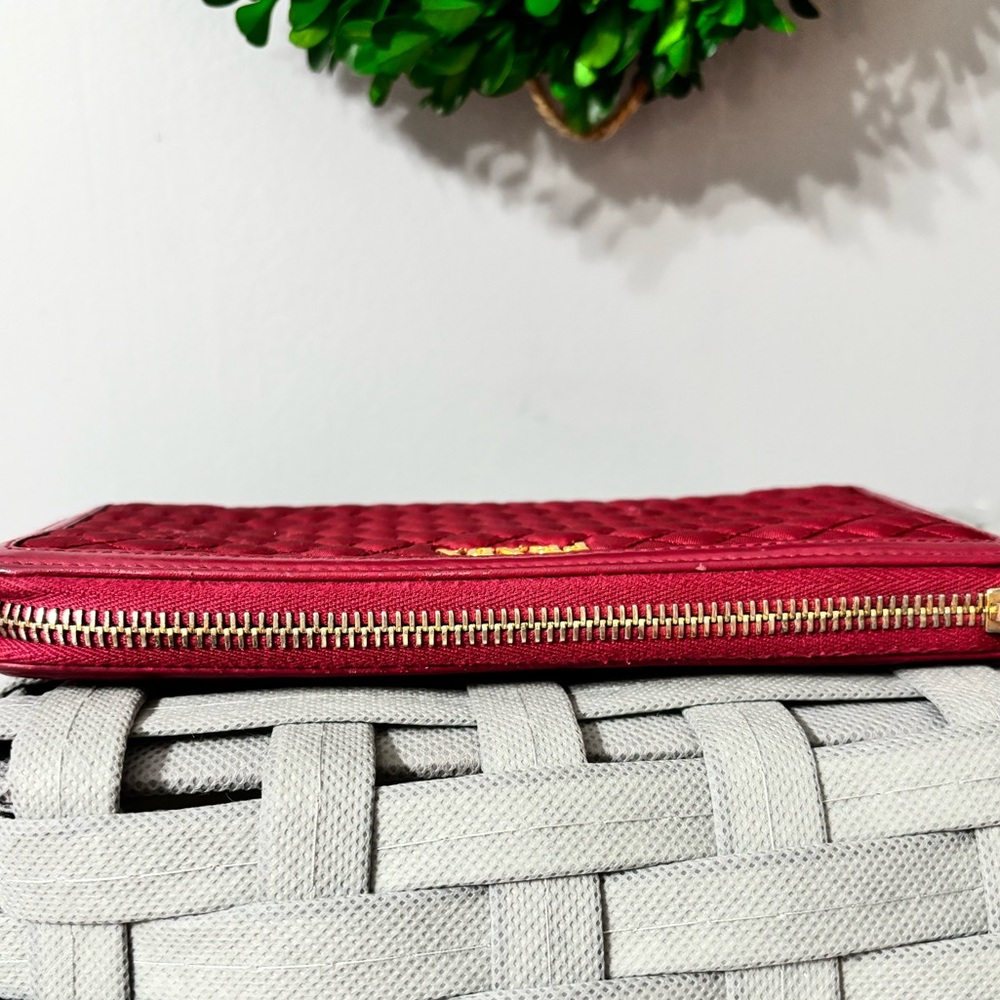 💎PRADA Pink Quilted Nylon Zip Around Wallet - Picture 10 of 11